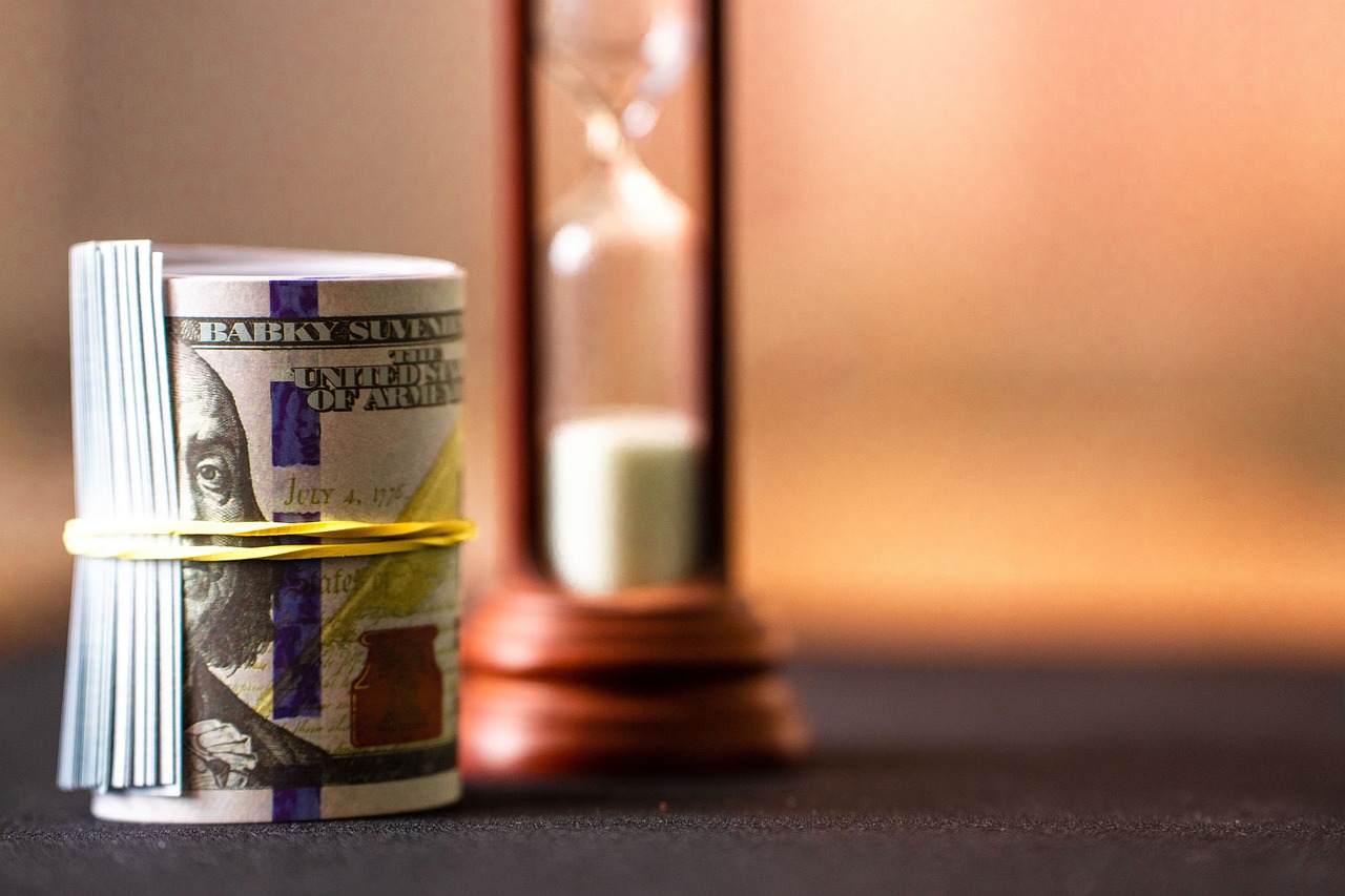 about-02 money, cash, banknotes, investment, savings, payment, currency, banking
